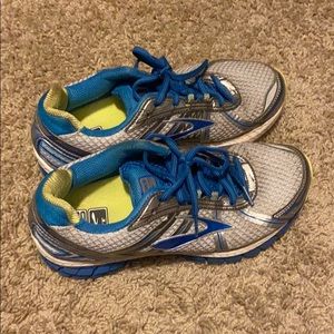 Brooks GTS Running Shoes size 8.5